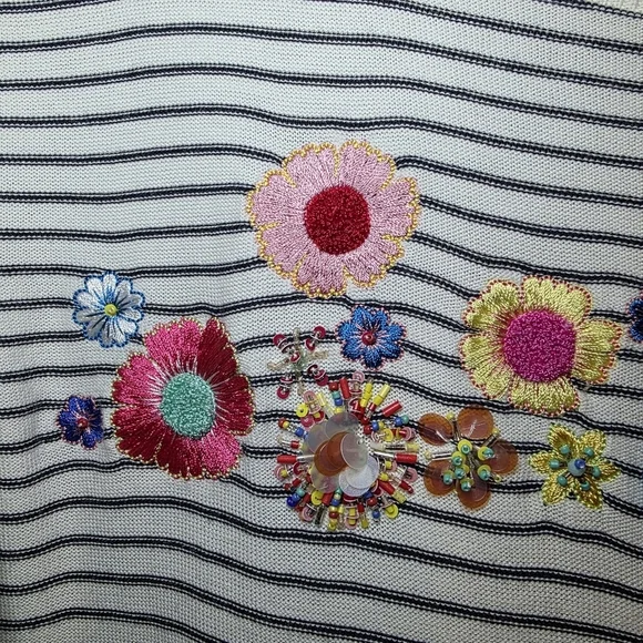 Talbots Floral Row Crewneck Stripes Embroidered Floral Sweater Women’s M Artsy - Picture 4 of 14